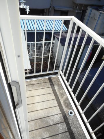 あるゾウパレス元宿のバルコニー