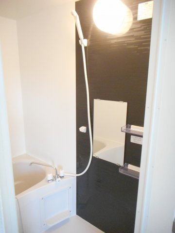 インスペースの浴室