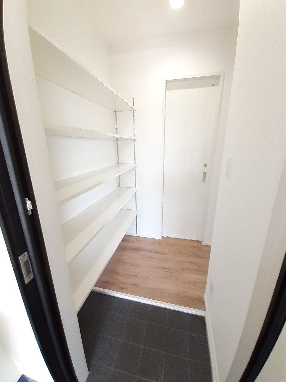 アロームの玄関