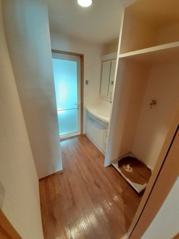 アルメゾン比企の洗面所
