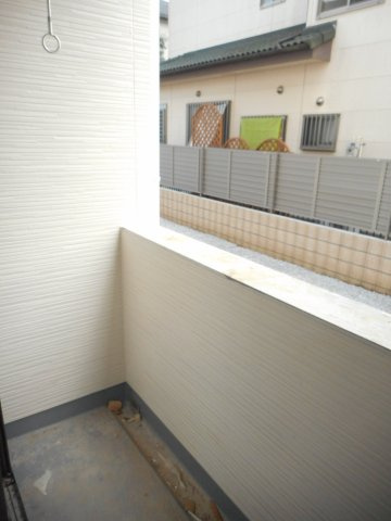 アルメゾン鳩山小用のバルコニー