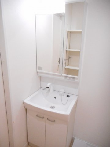 アルバの独立洗面台