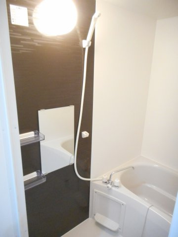 エライアの浴室