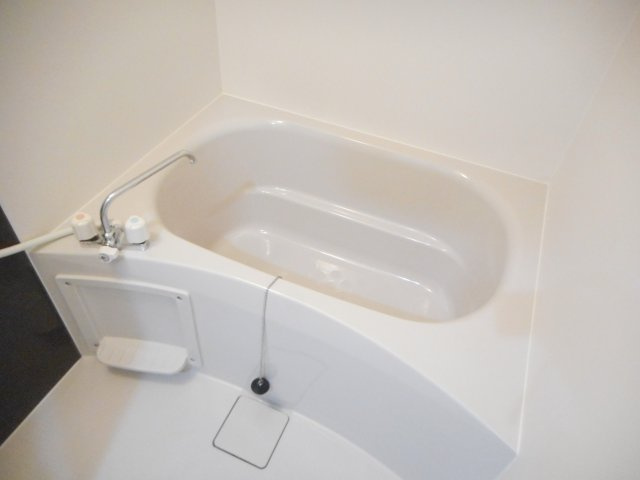 エライアの浴室