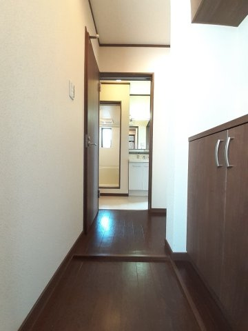 エスポワールＮ棟の玄関