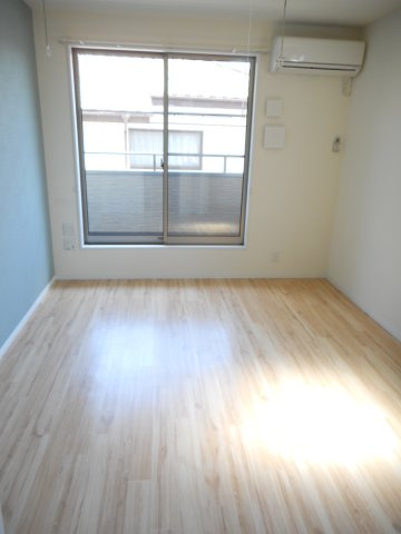 ヴィラージュの居間・リビング