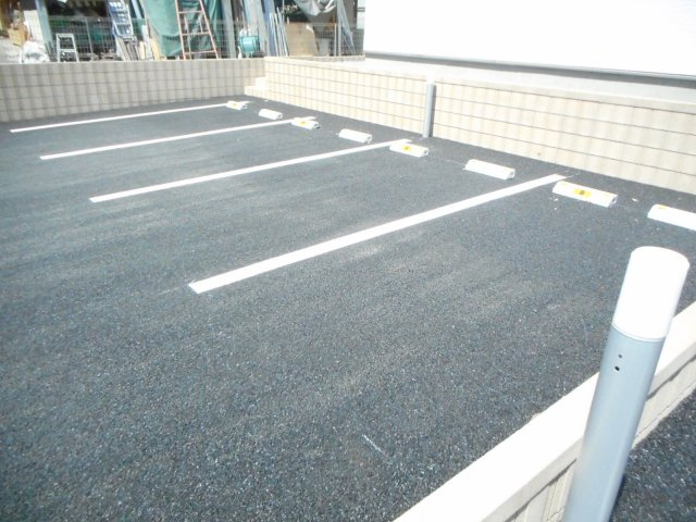 クリビアの駐車場