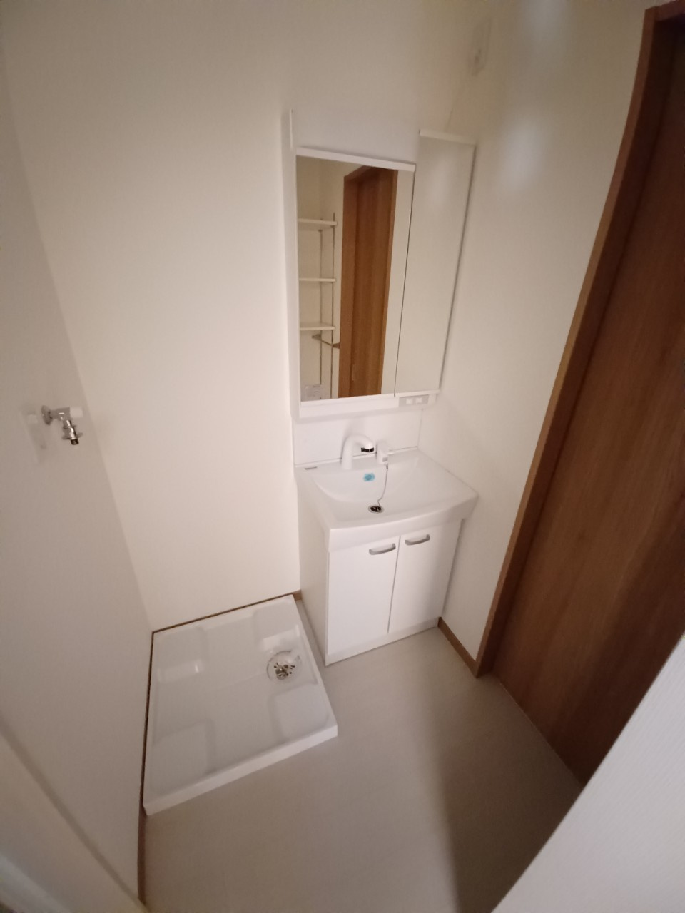 グランディール六軒町の洗面所