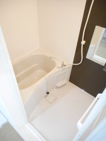 キャラマスの浴室