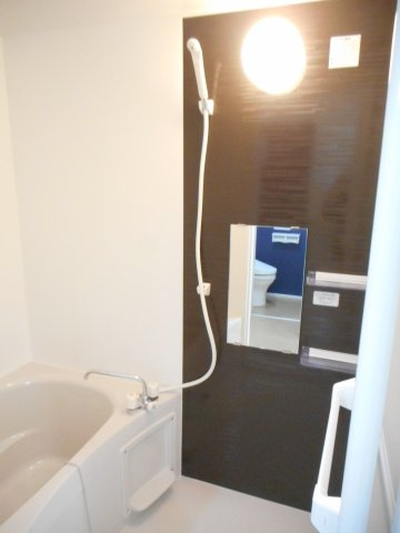 キャラマスの浴室