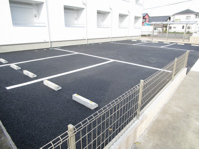 カンパニュラの駐車場