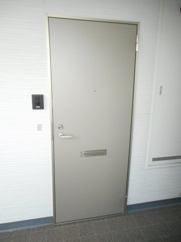 エマーブルⅡの玄関