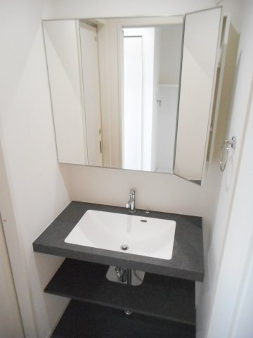 エマーブルⅡの独立洗面台