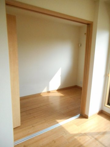 エバレットの洋室