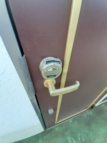 シティパレス清水町Ⅲの玄関