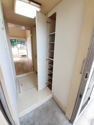 シティパレス清水町Ⅱの玄関