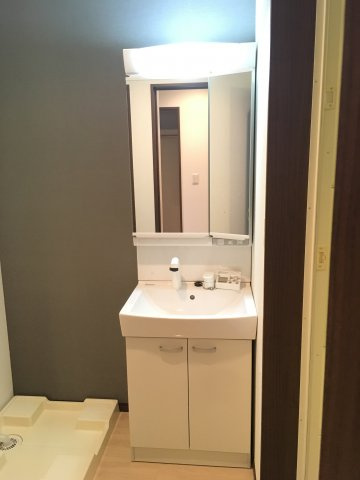 サボアの独立洗面台