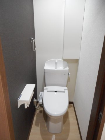 コンフォルティ御茶山のトイレ