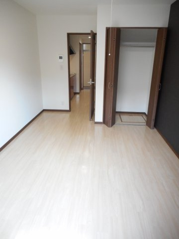 コンフォルティ御茶山の居間・リビング