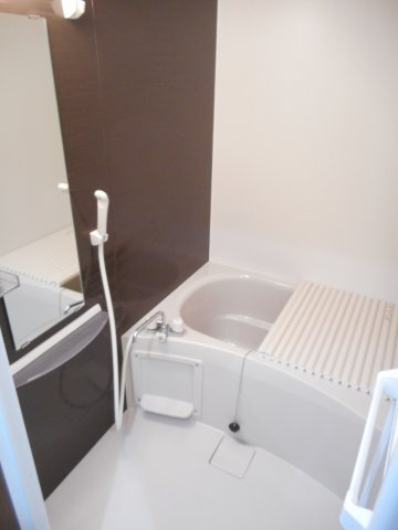 コンフォルティ御茶山の浴室