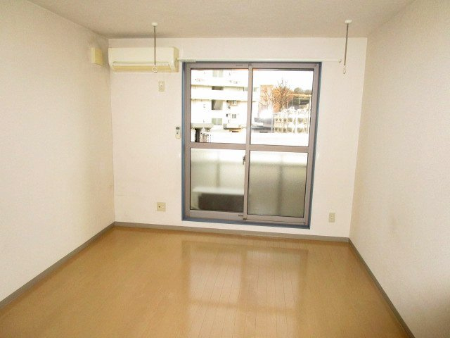 コンフォート黒須の寝室