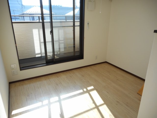 コーワヒルズの洋室