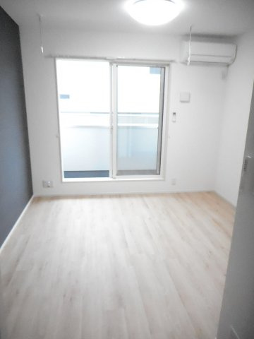 ゼラニウムの洋室