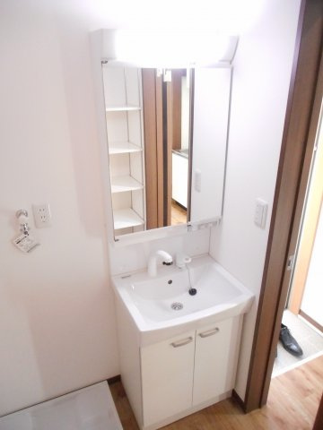 スクワイアの独立洗面台