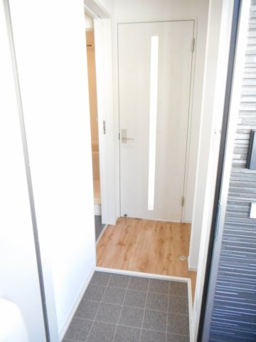 ジュリアスコートの玄関