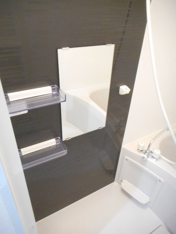 ジュリアスコートの浴室