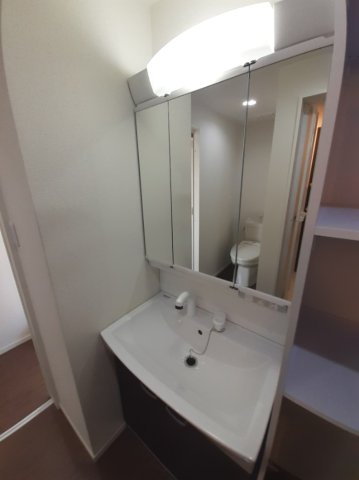 ジャドールの独立洗面台