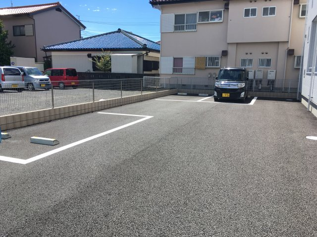 トレミーの駐車場
