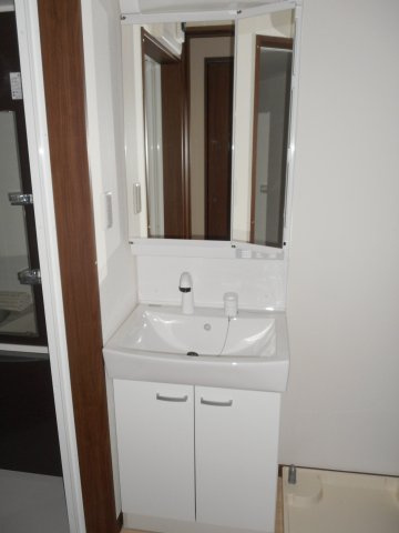 ディアコート御茶山の独立洗面台