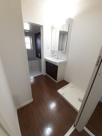 ソレイユの洗面所