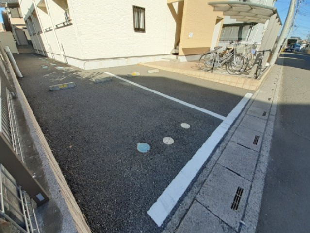 スプリーンの駐車場