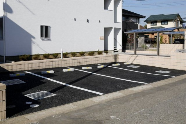 フォーマルハウトの駐車場