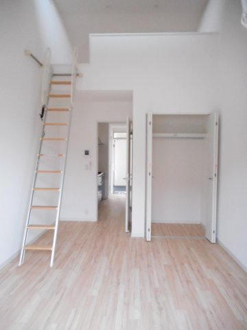 ブレシアの洋室