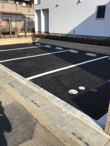 プランドールⅡの駐車場