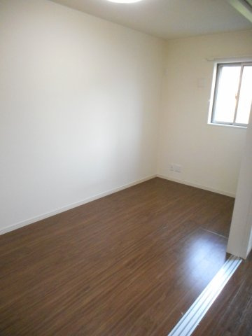 ロワイエの洋室