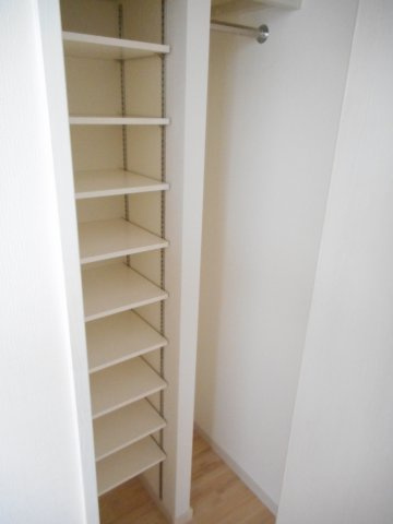 ローズガーデンの玄関