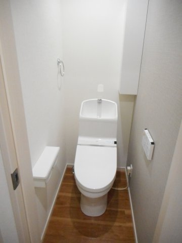 ホワイトマーベルのトイレ