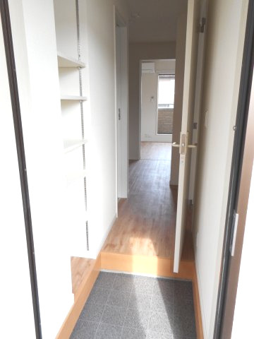 ラスターチカの玄関