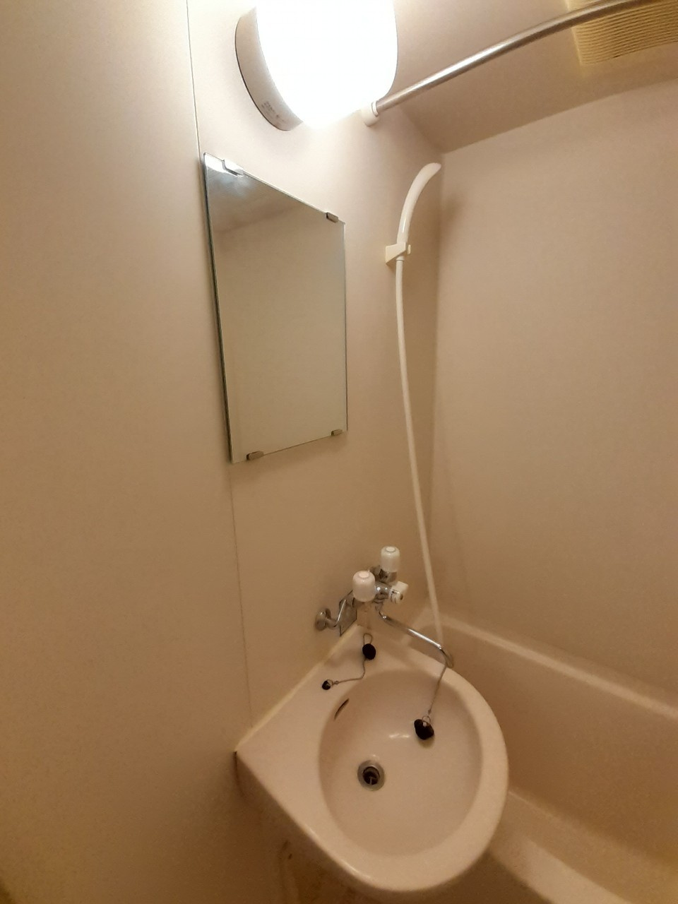 ライブコア本町の浴室