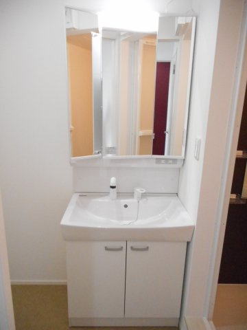 モーゲンロートの独立洗面台