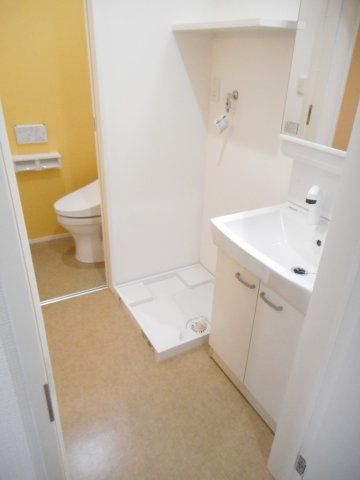 レア・オハナ宮鼻の洗面所