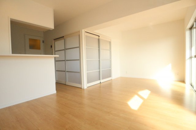 【居間・リビング】 | マンショントーメイ