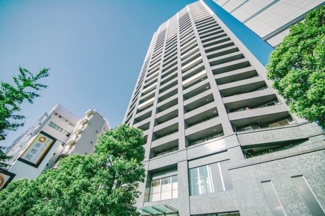 【外観】 | ファーストリアルタワー新宿３１階部分のお部屋は通常仲介手数料５９９万９４００円→０円！さらにキャッシュバック４９万円にて即日現地案内可能です！