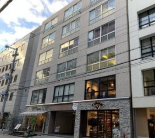 大阪市中央区博労町４丁目の店舗事務所の外観