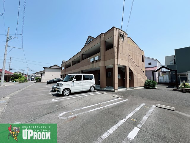 クレディール・アイの外観