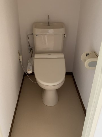 リバーサイド中津川　Ｂ棟のトイレ